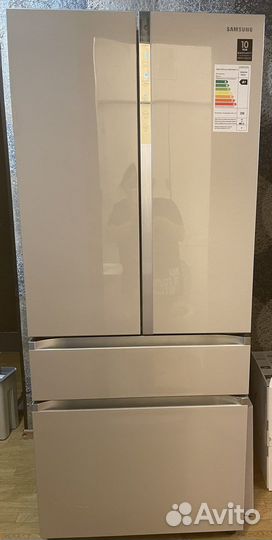 Холодильник многодверный Samsung RF50N5861FG/WT