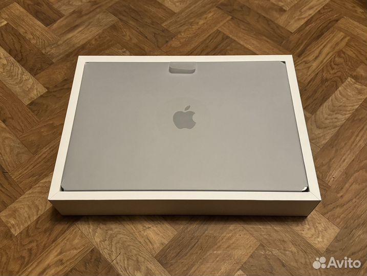 MacBook Pro M1 16