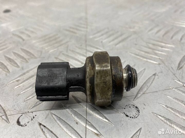 Б/У Датчик давления масла (Двигателя) Nissan Teana