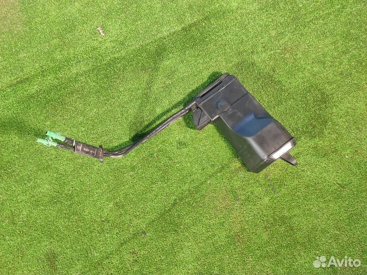 Абсорбер Opel Astra H седан 1.6 2008