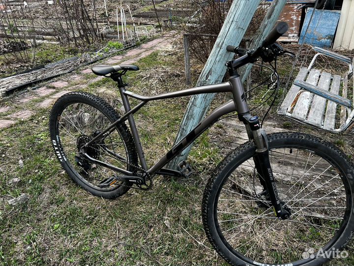 Велосипед GT sram sx