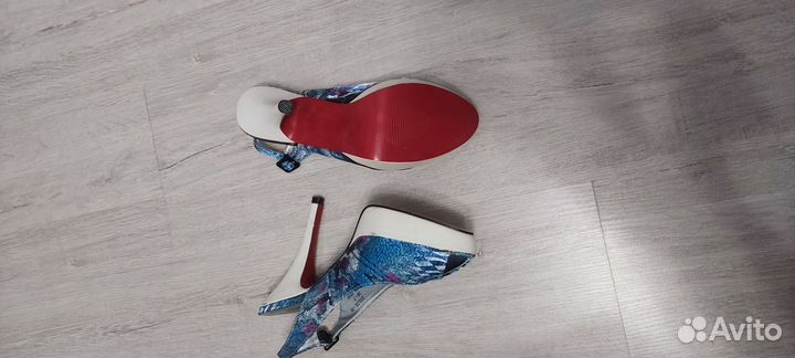 Босоножки 38 centro