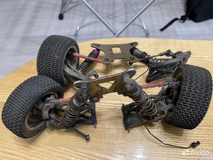 Радиоуправляемая машинка Vkar4b на запчасти
