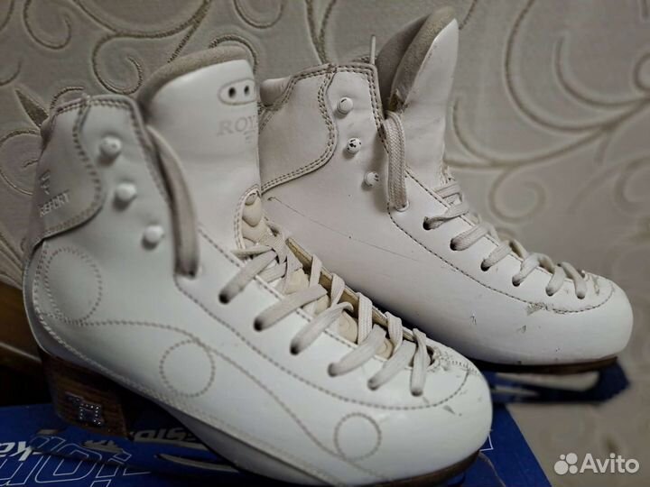 Коньки фигурные Ro