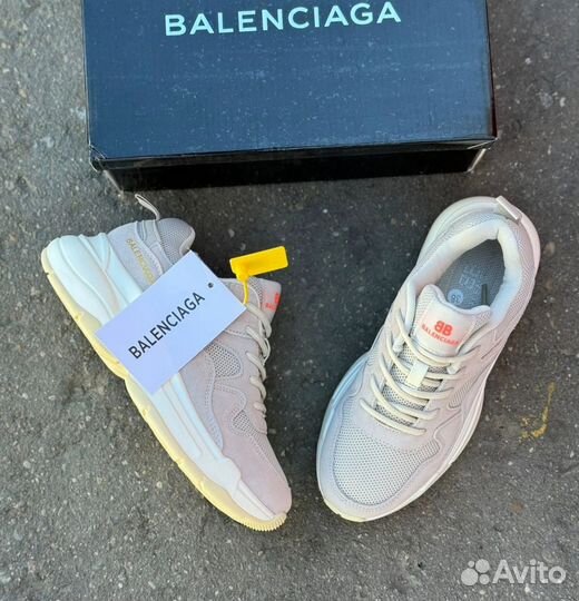 Кроссовки женские balenciaga