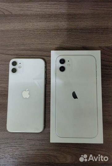 iPhone 11, 64 ГБ