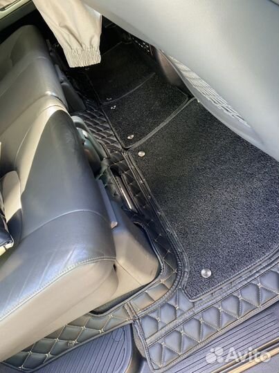 Продам комплект люкс ковров на TLK 200