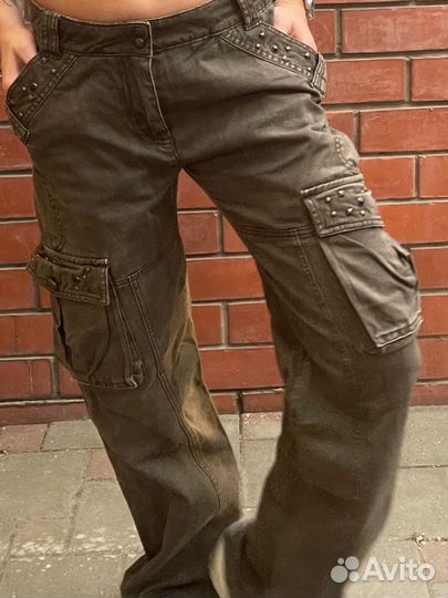 Брюки с карманами