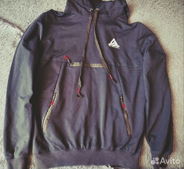 Толстовка тонкая