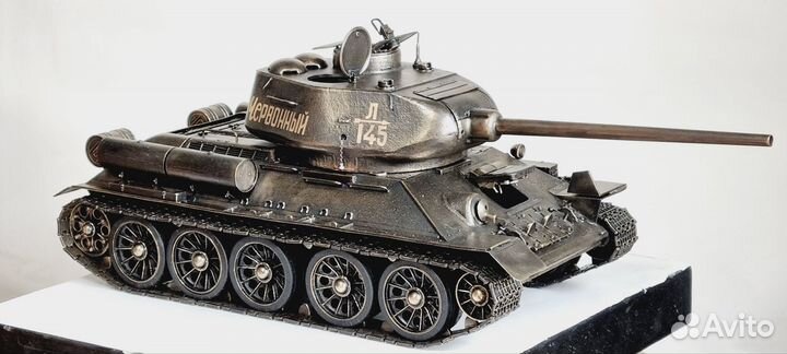Сборная модель танка Т-34/85