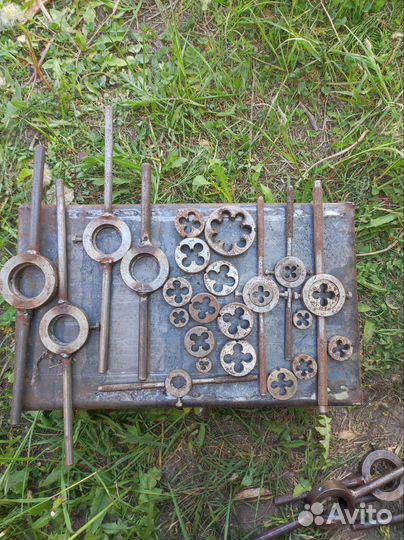 Метчики и плашки СССР