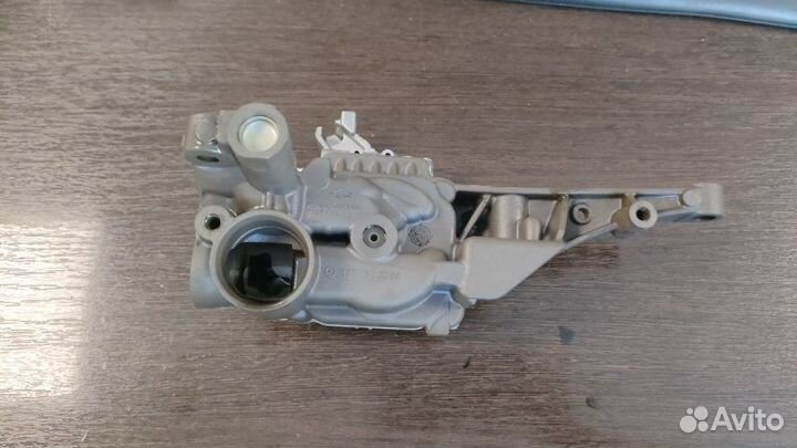 Насос масляный Mercedes Amg Gt 63S 4 Matic X290