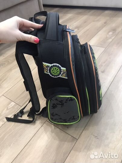 Рюкзак школьный hummingbird для мальчика