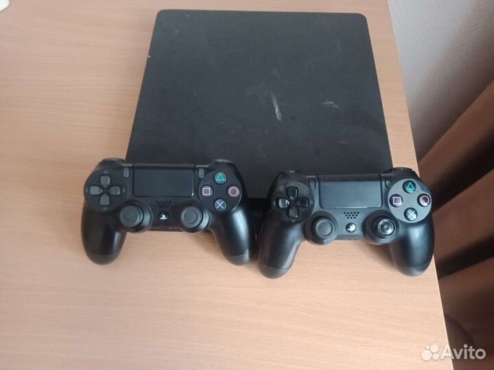 Sony PS4 slim