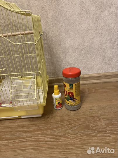 Клетка для попугая корм и витамины