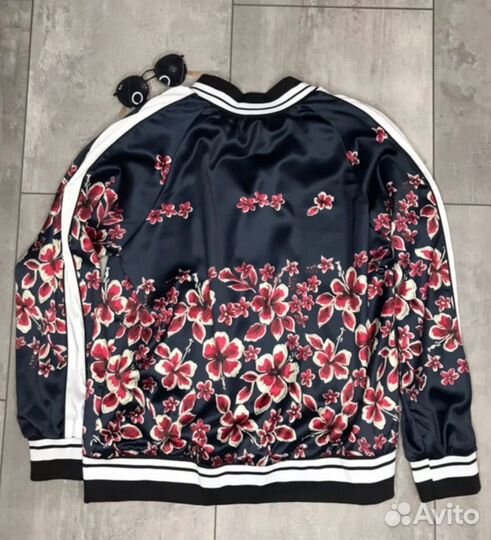 Бомбер легкий Valentino 44-46