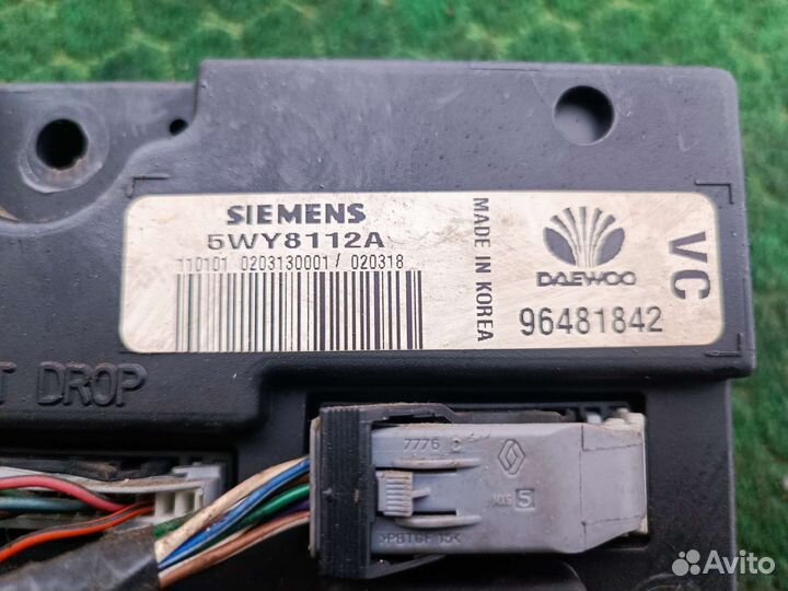 Блок 96481842 Дэу Магнус 2002 г