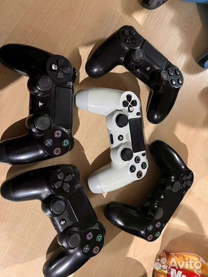 Геймпад PS4, в наличии 5 шт