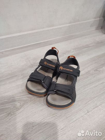 Сандалии детские