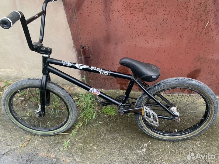 Трюковой велосипед BMX