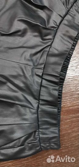 Кожаные шорты