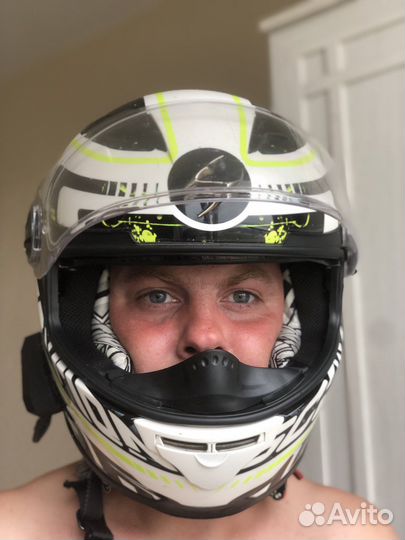 Шлем для мотоцикла scorpion