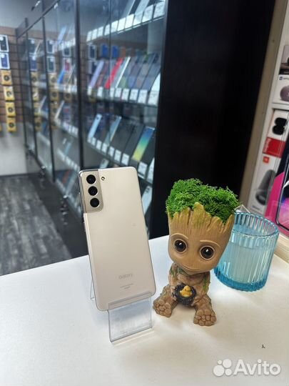 Samsung Galaxy S21, 8/256 ГБ