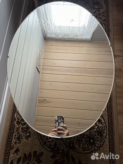 Зеркало настенное овальное