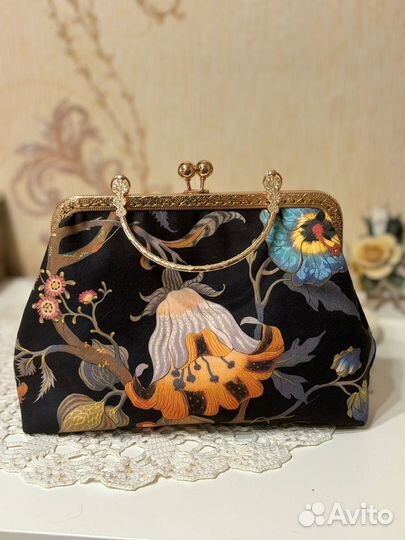 Сумка женская на фермуаре