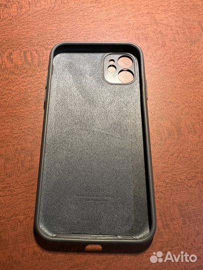 Разные чехлы для iPhone 11