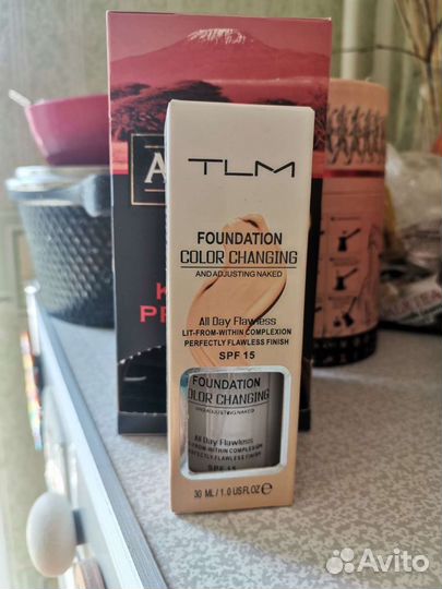 Тональный крем TLM
