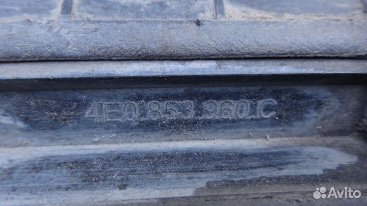 Молдинг передней двери 4E0853960C audi A8 4E D3