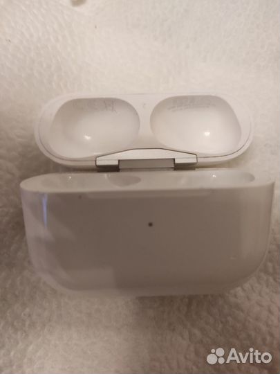 Наушники Apple AirPods Pro 1 generation