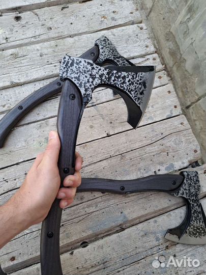 Мощный топор
