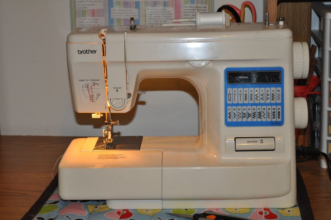 Brother 10. Швейная машина brother Boutique 10. Brother 21 швейная машина. Бразер бутик 21. Швейная машина Boutique s300