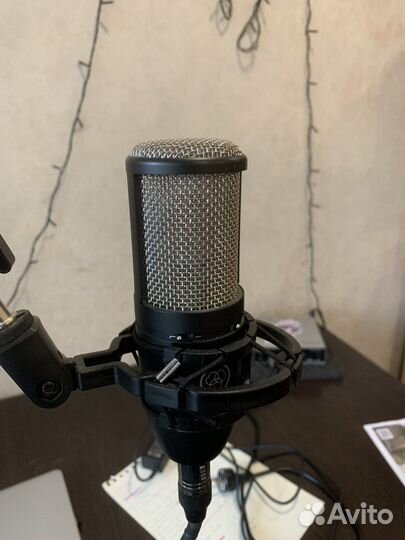 Микрофон AKG P220 и звуковая карта steinberg UR12