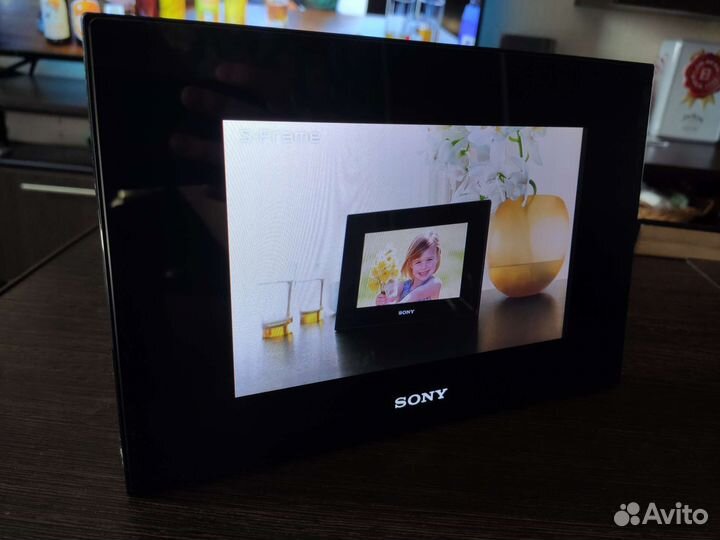 Цифровая фоторамка Sony