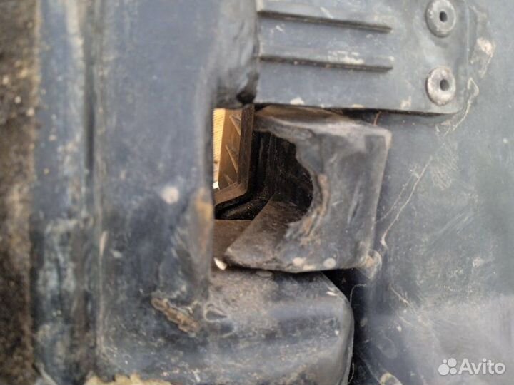 Корпус воздушного фильтра Kia Sportage 1993 (б/у)