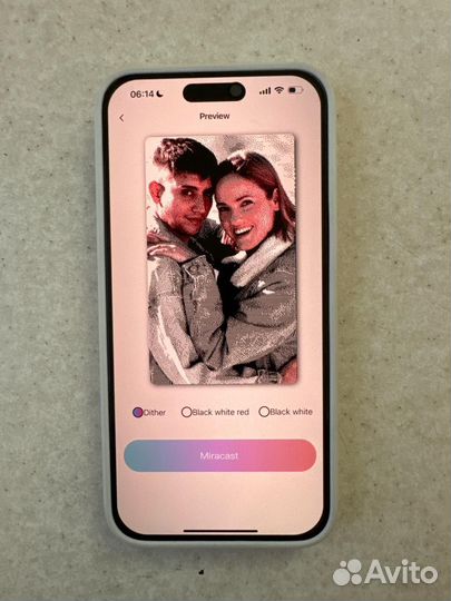 Чехол на iPhone с экраном