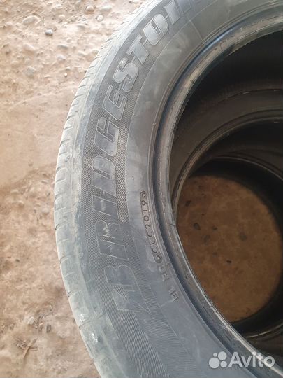 Bridgestone Dueler H/L 225/60 R17