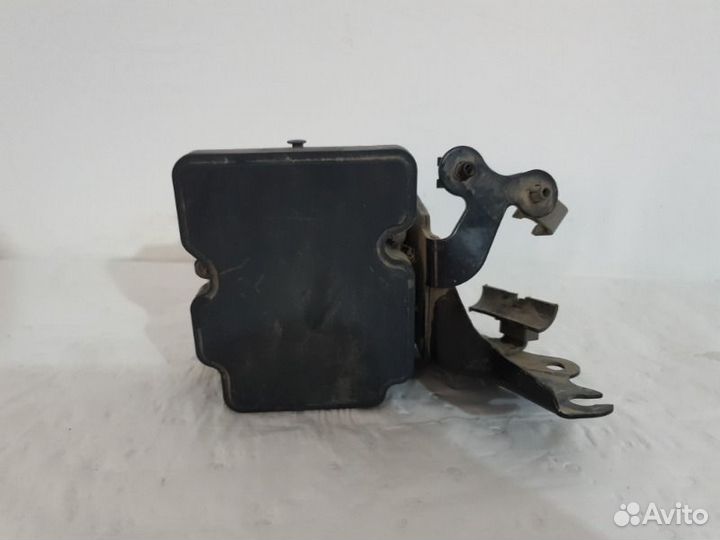 Блок abs Toyota Corolla E180