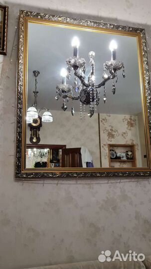 Зеркало с канделябрами
