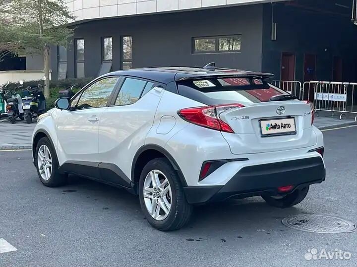 Toyota C-HR 2.0 CVT, 2021, 48 000 км