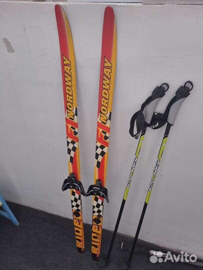 Беговые лыжи