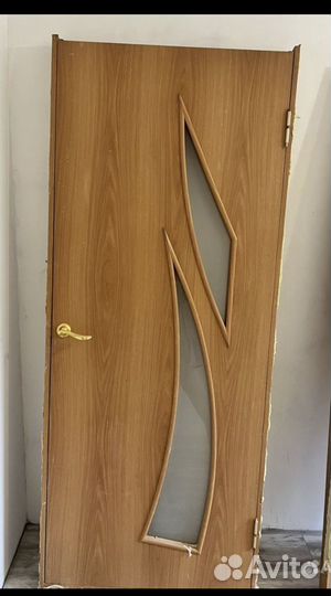 Дверь межкомнатная с коробкой и наличниками бу