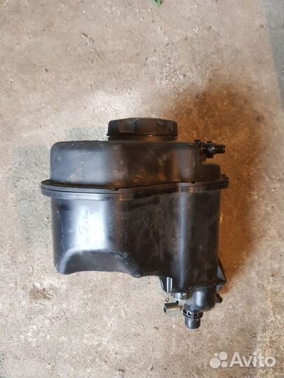 Bmw m5 e60 m6 e63 расширительный бачек s85