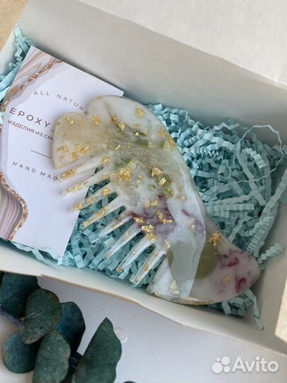 Гребешок для волос из эпоксидной смолы