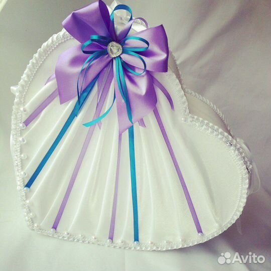 Свадебная казна и папка для свидетельства о браке