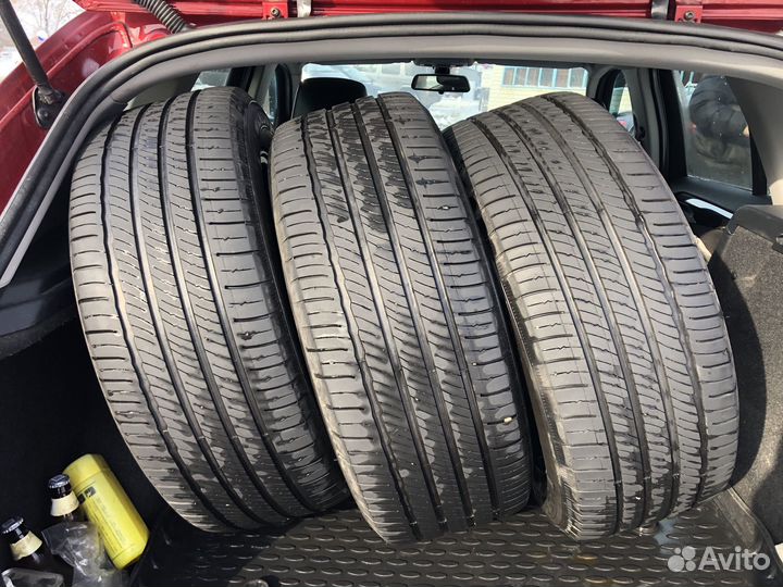 Michelin Primacy Tour A/S 235/55 R17