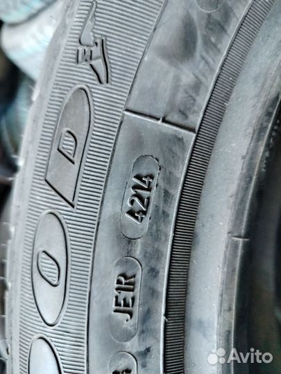 Goodyear EfficientGrip 195/60 R16